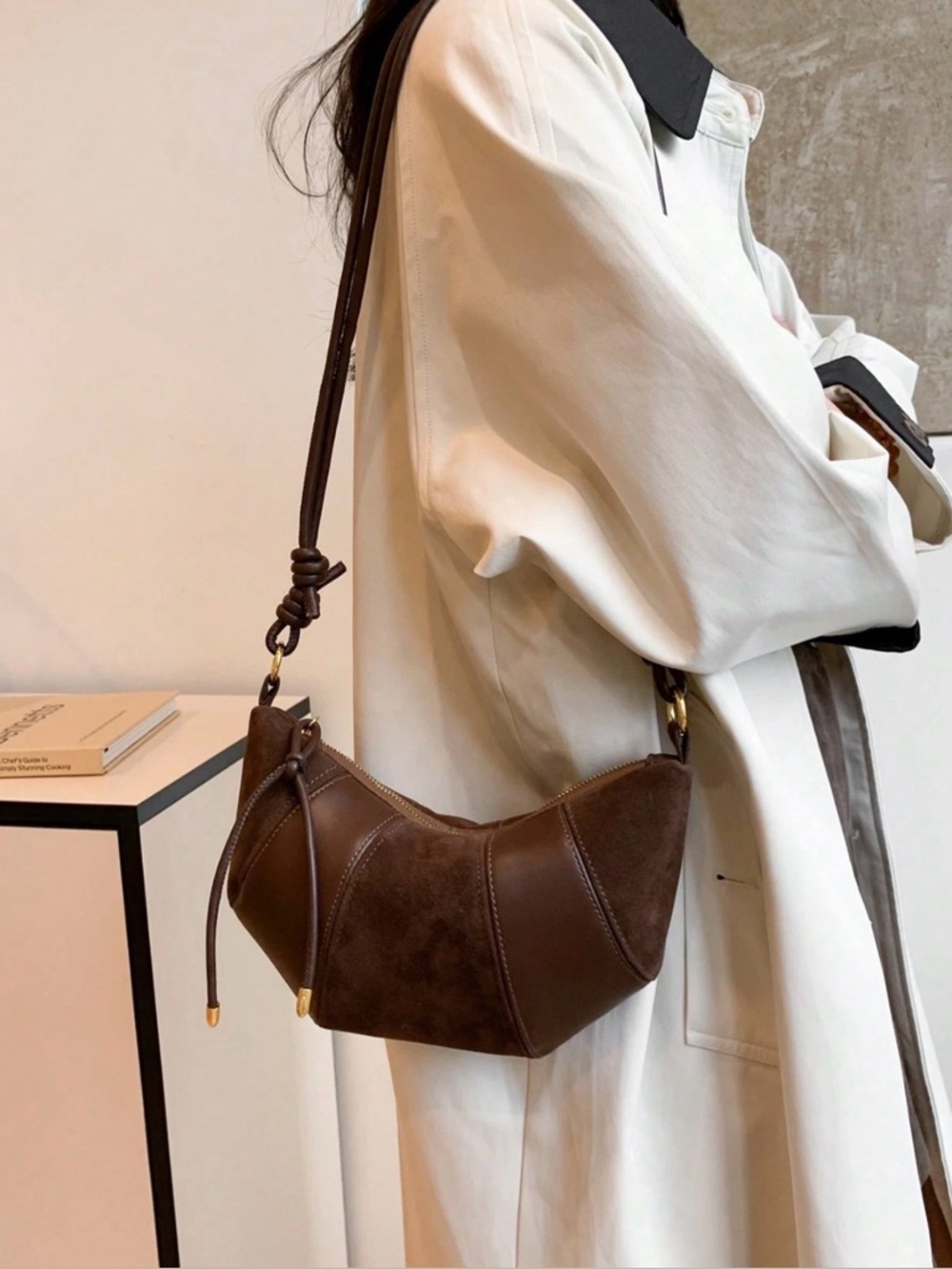 Half Moon Leather Bag - Picture 3 of 4